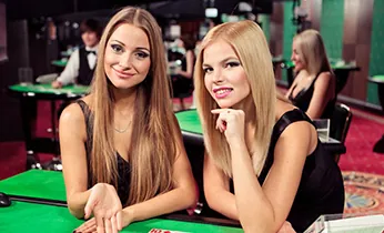 Dịch vụ chăm sóc khách hàng chuyên nghiệp 24/7 của Hi889 Win